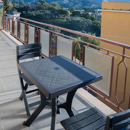 Appartamento 093 - Casa Panorama, Vista Mare E Vista Portofino, 500 Metri Centro Di Chiavari, Posto Auto Gratis Incluso Esterno foto