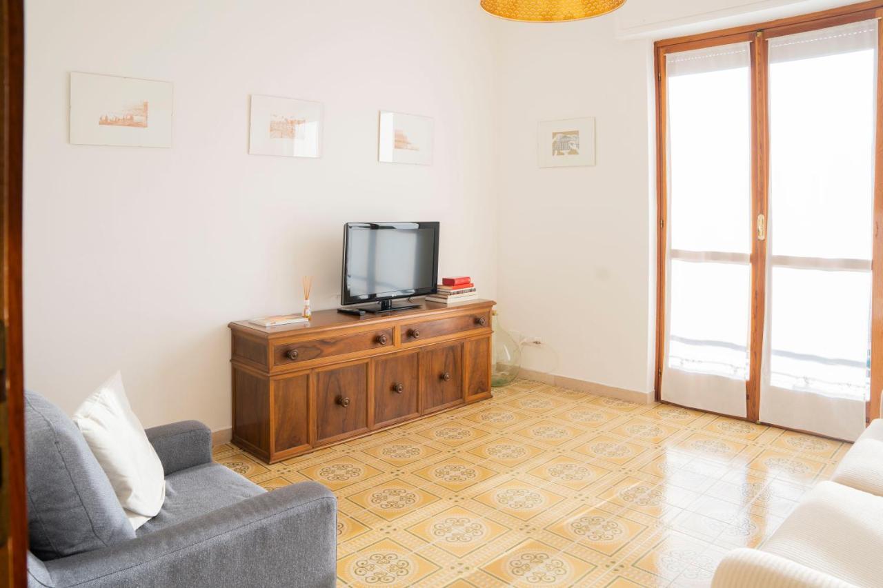 Appartamento 093 - Casa Panorama, Vista Mare E Vista Portofino, 500 Metri Centro Di Chiavari, Posto Auto Gratis Incluso Esterno foto