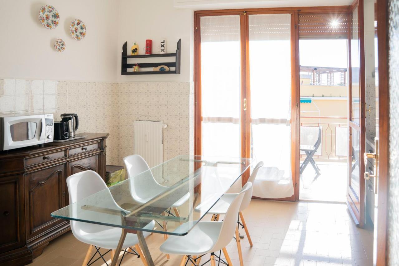 Appartamento 093 - Casa Panorama, Vista Mare E Vista Portofino, 500 Metri Centro Di Chiavari, Posto Auto Gratis Incluso Esterno foto