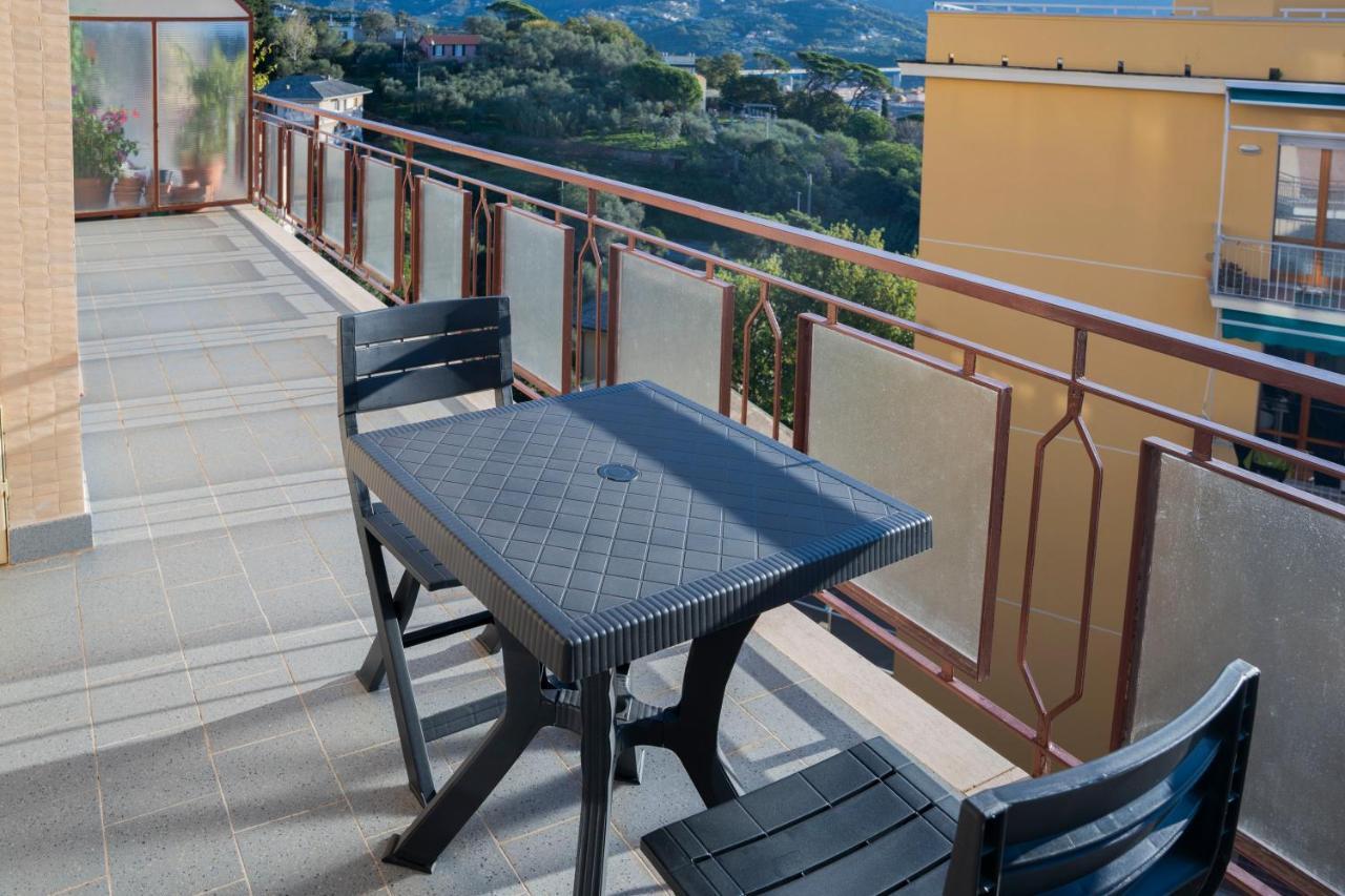 Appartamento 093 - Casa Panorama, Vista Mare E Vista Portofino, 500 Metri Centro Di Chiavari, Posto Auto Gratis Incluso Esterno foto