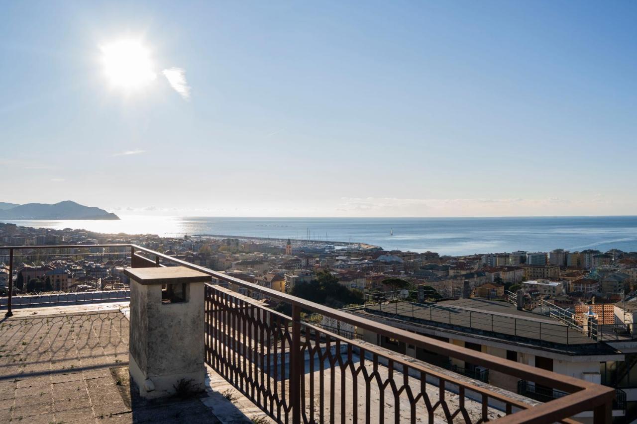 Appartamento 093 - Casa Panorama, Vista Mare E Vista Portofino, 500 Metri Centro Di Chiavari, Posto Auto Gratis Incluso Esterno foto